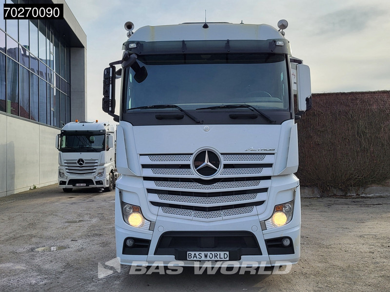 Tractor unit Mercedes-Benz Actros 1942 Actros 4X2 StreamSpace PTO: picture 8