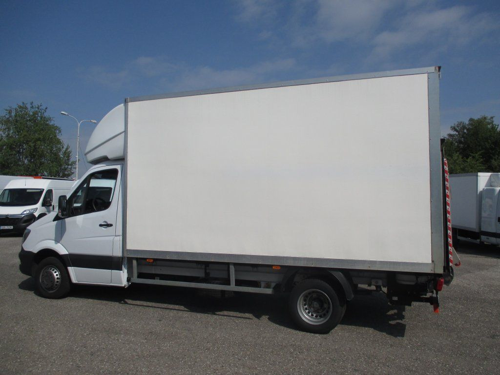 Closed box van Mercedes-Benz Sprinter 514 CDi: picture 7