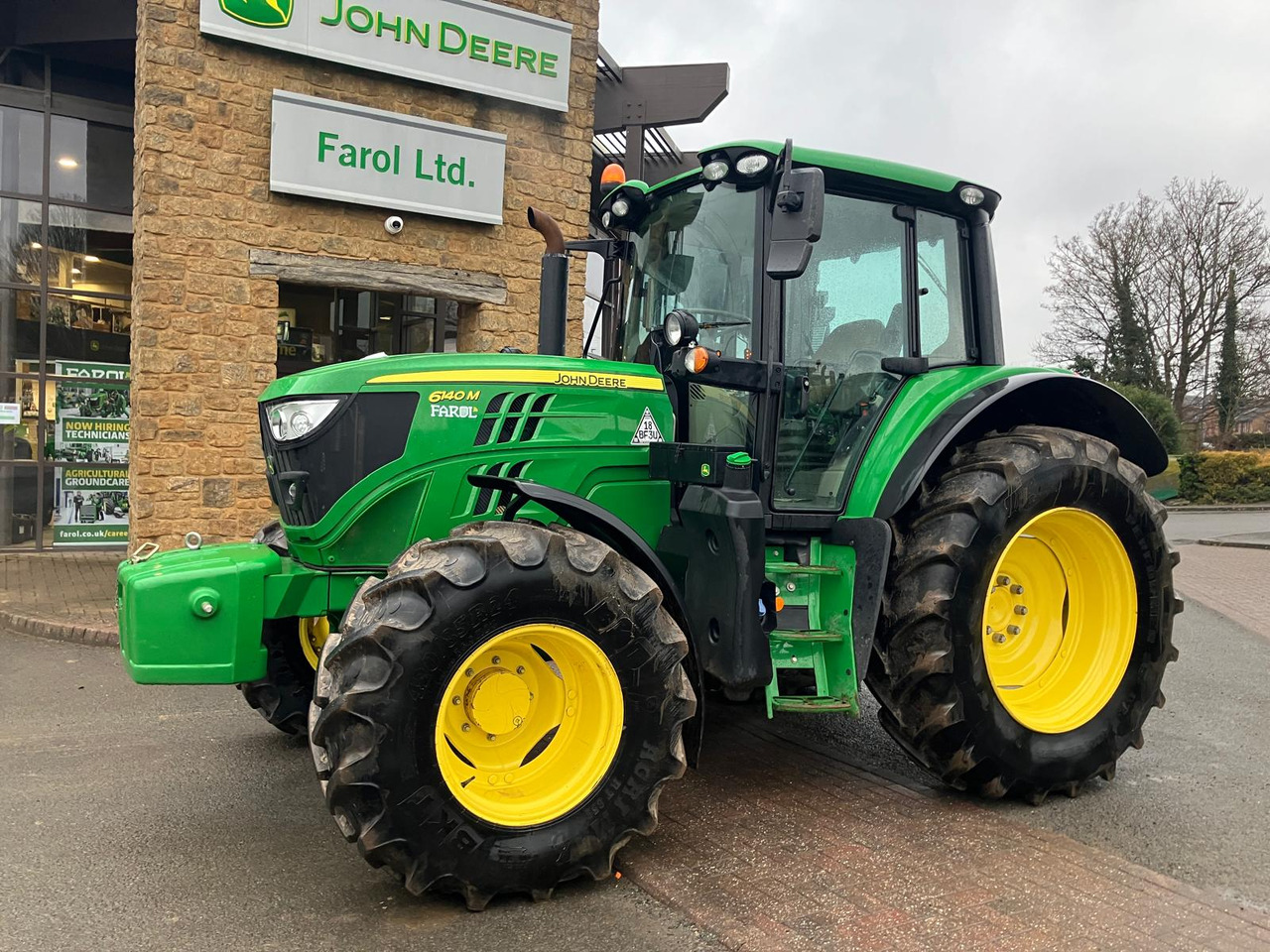 Farm tractor John Deere 6140M: picture 9