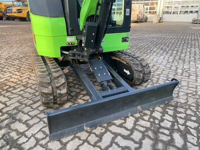 New Mini excavator LIUGONG 9027 FE vollelektrisch, 2.680 kg: picture 14