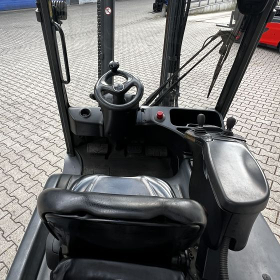 Electric forklift Linde E25L (387): picture 12