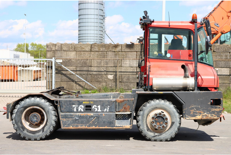 Terminal tractor Kalmar TR618iA: picture 9