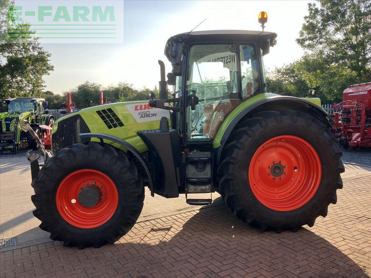 Farm tractor CLAAS ARION 650 CIS +: picture 8