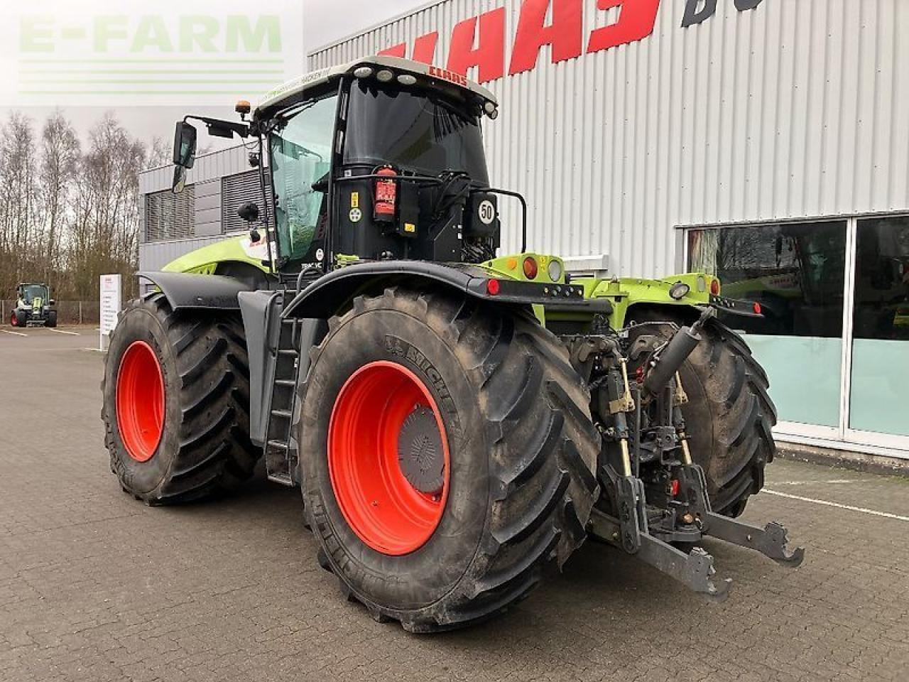 Farm tractor CLAAS xerion 5000 trac vc TRAC VC: picture 6