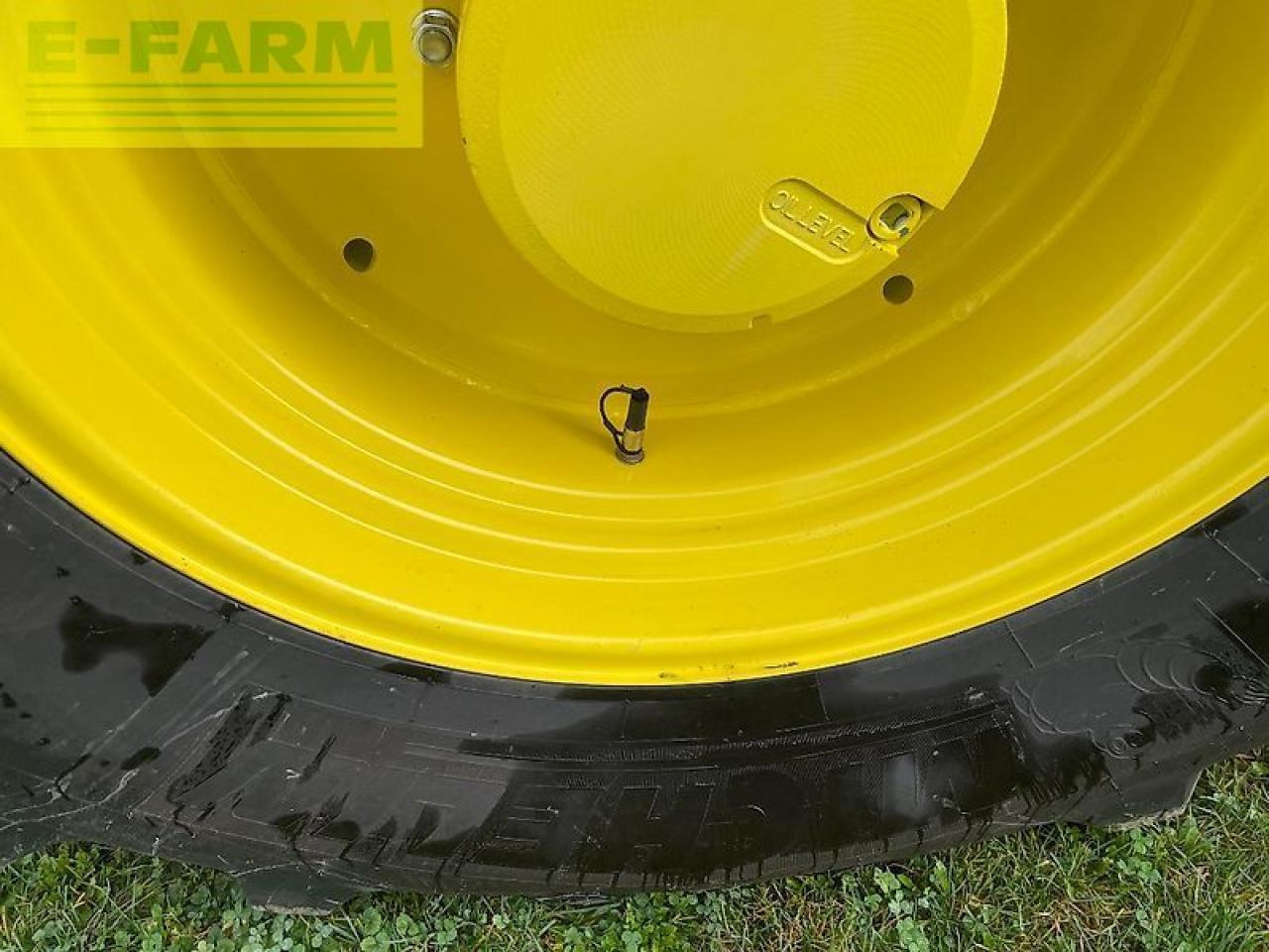 Farm tractor John Deere 6r 250 / 6r250: picture 22