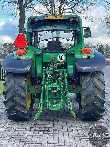 Farm tractor John Deere 6420: picture 8