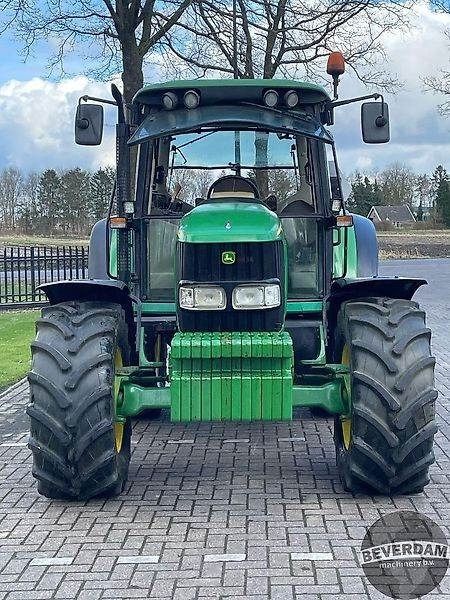 Farm tractor John Deere 6420: picture 7