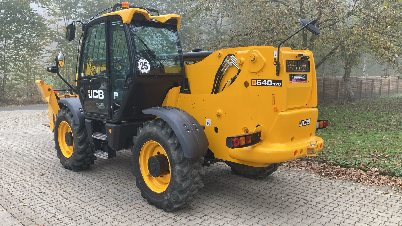 Telescopic wheel loader JCB 540-170: picture 6