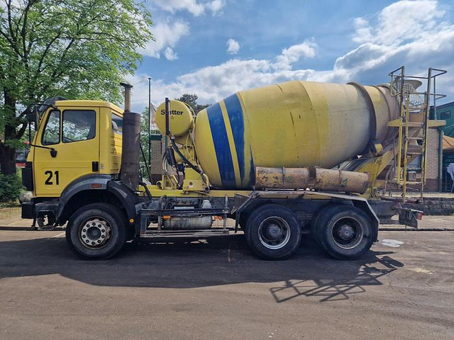 Concrete mixer truck Mercedes-Benz 2527 B 6X4: picture 7