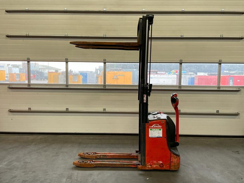 Stacker Linde D08 Stapelaar 1.8 ton 210 cm Hefhoogte Stapelaar: picture 10