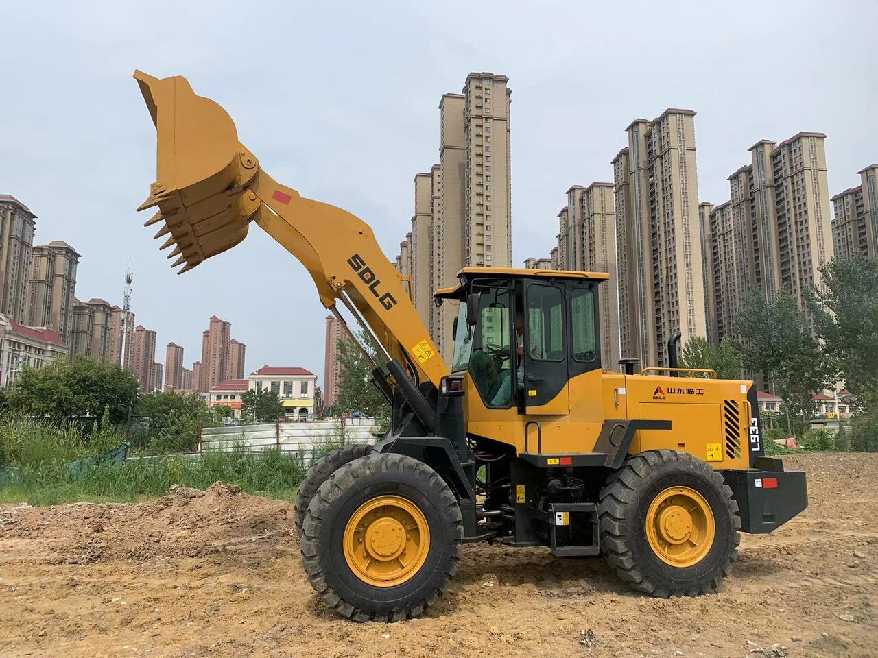 Wheel loader SDLG L933: picture 7