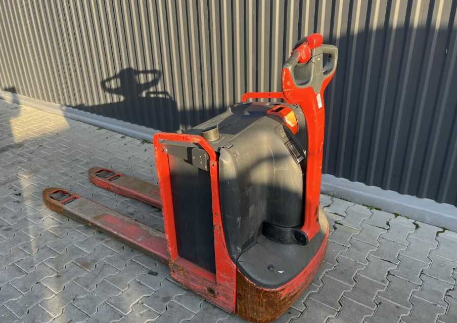 Pallet truck Linde T20: picture 6