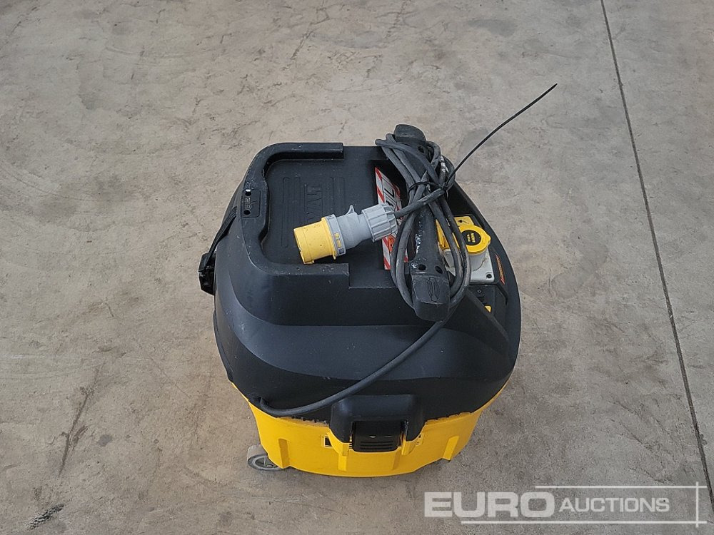 Construction equipment Dewalt DWV901L 110 Volt Industrial Vacuum Cleaner: picture 6