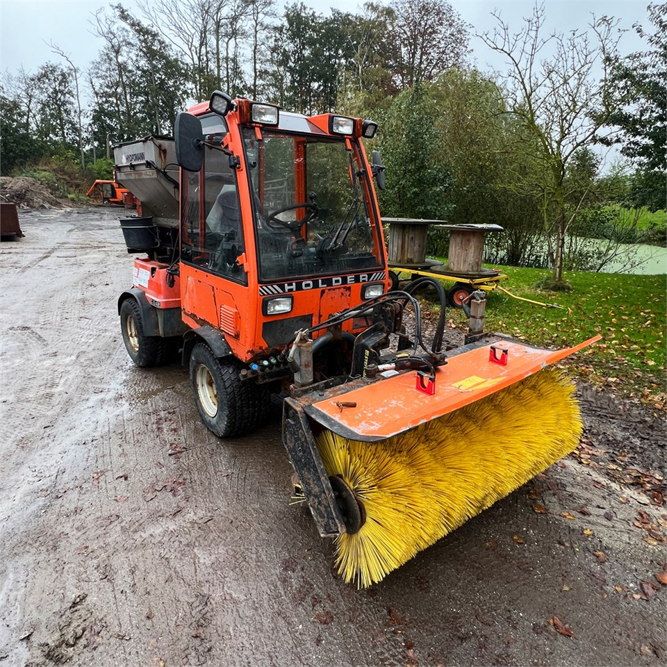 Municipal/ Special vehicle Holder C2.42 D: picture 14