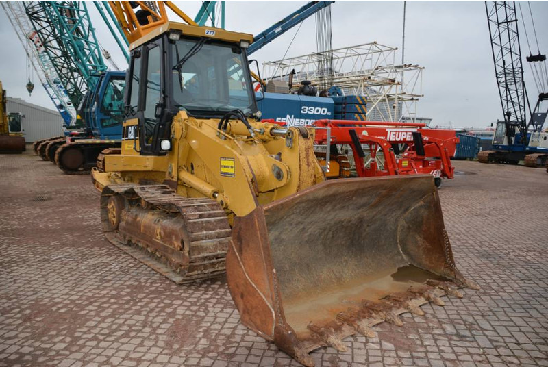 Crawler loader Cat 953 C: picture 8