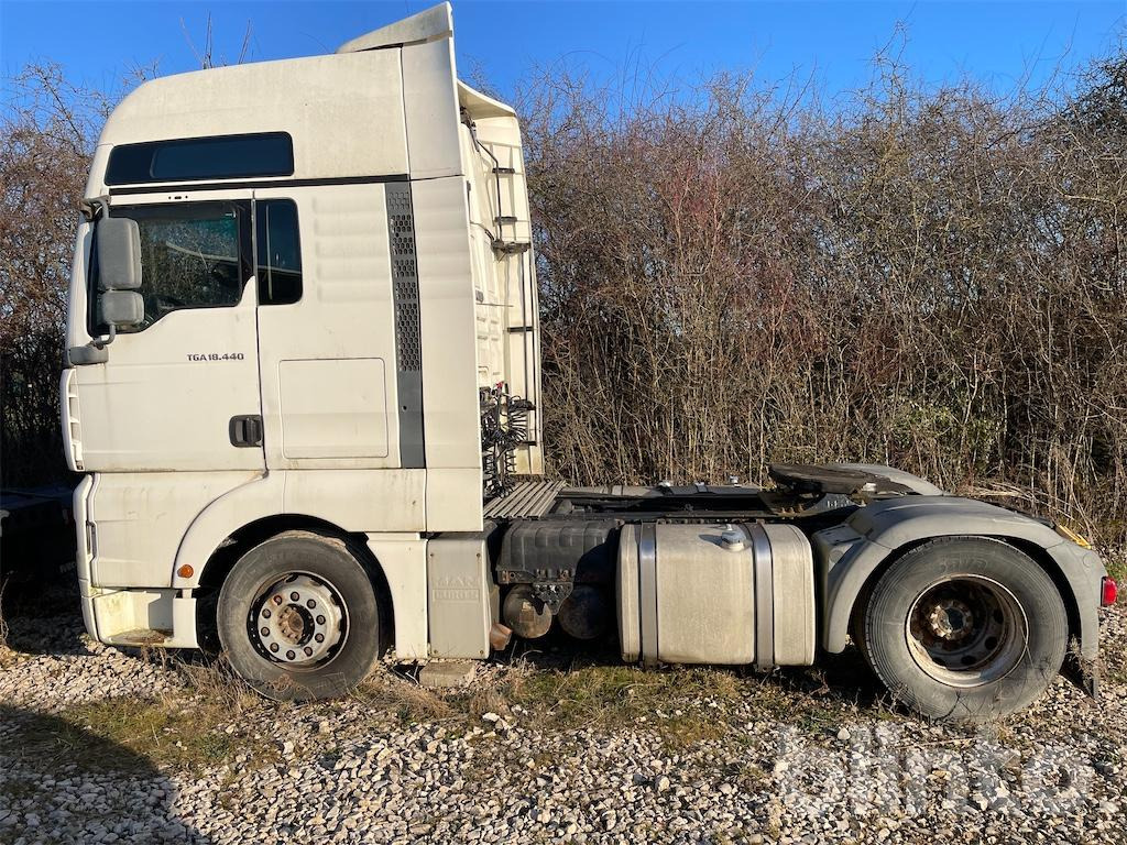 Tractor unit 2007 MAN TGA18.440: picture 8